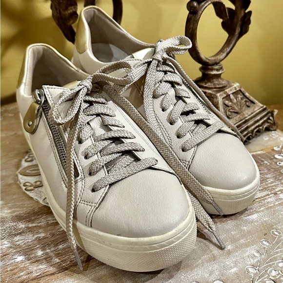 EUC Remonte “Alina” Platform Sneaker *Pebble Color Size 38/7 (see chart in pics) - Picture 3 of 12